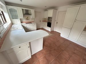 Photo 11- click for photo gallery